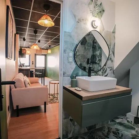 Holiday home L'amazone - Jungle Avec Jacuzzi Pont-du-Chateau